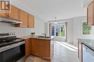 36 Ferguson St in Toronto, ON - Building Photo - Building Photo