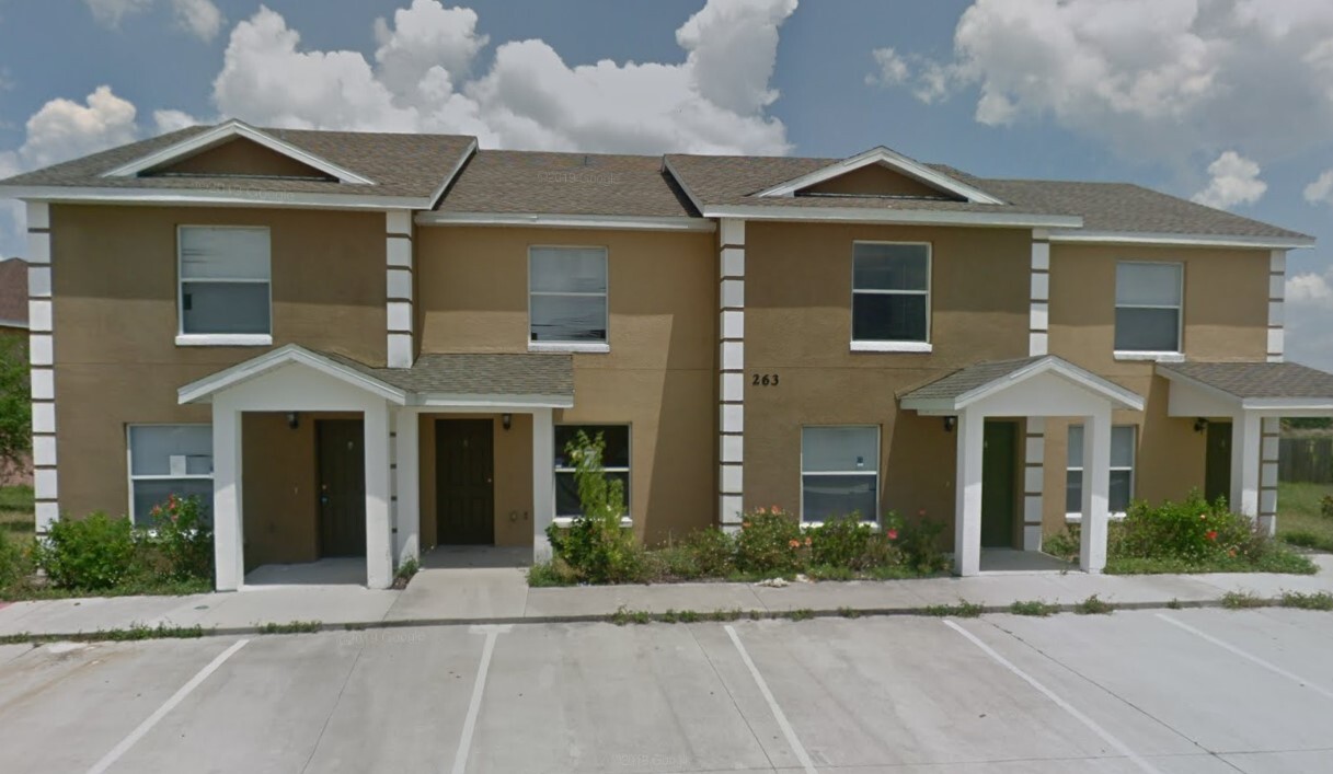 263 Autumn Ln in Kissimmee, FL - Building Photo