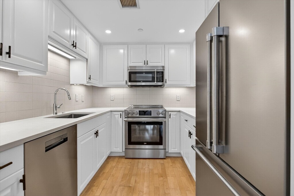 10 Bowdoin St in Boston, MA - Building Photo