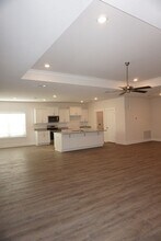 1621 Amaya Ln in Gulf Breeze, FL - Building Photo - Building Photo