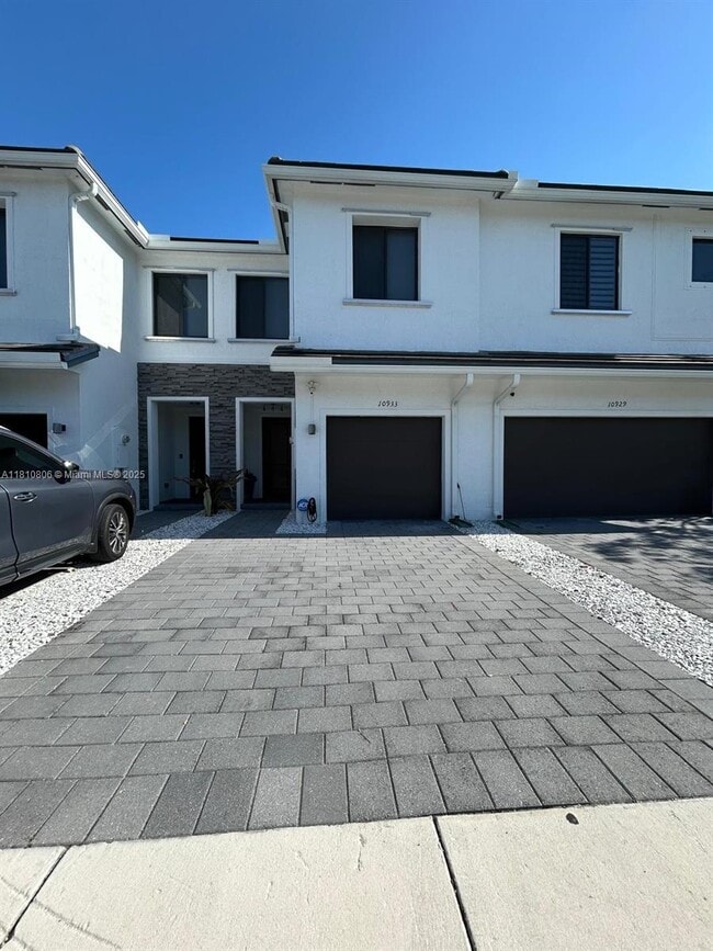 property at 10933 SW 235th Ln