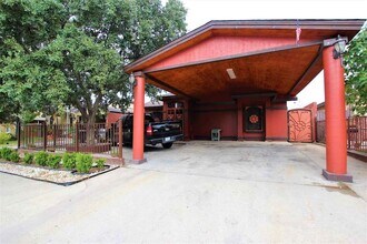 712 Zebra Dr, Unit 103 in Laredo, TX - Building Photo - Building Photo