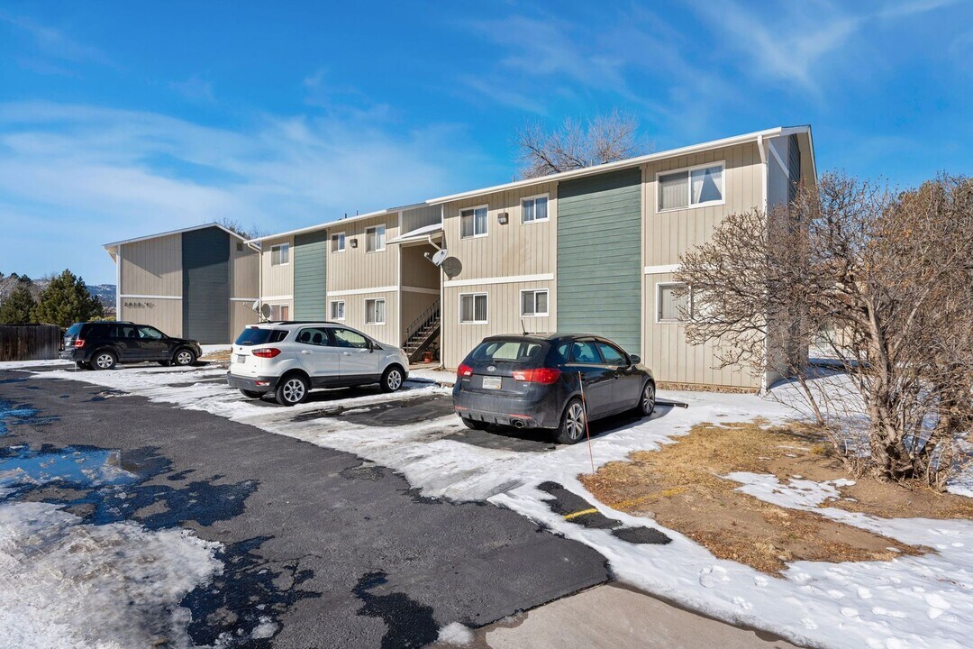 2613 Davidson Dr in Fort Collins, CO - Building Photo