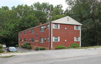 4820-4824 Stewart Ave Apartments