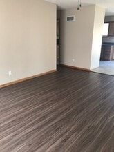 2316 Heizer St in Great Bend, KS - Building Photo - Building Photo