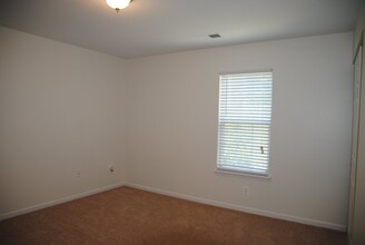 50 White Pine Cir in Stafford, VA - Foto de edificio - Building Photo