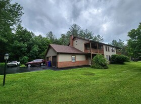 205 Forest Dr, Unit 3 in Montpelier, VT - Building Photo