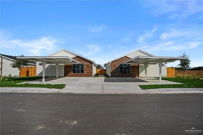 12 E Viviana St in Edinburg, TX - Building Photo - Building Photo