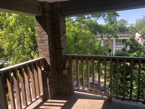 3223 E 8th St-Unit -1E in Kansas City, MO - Building Photo - Building Photo