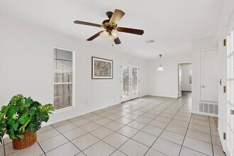 10003 Rutland Village E in Austin, TX - Building Photo - Building Photo