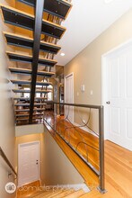 928 N Wood St in Chicago, IL - Building Photo - Building Photo