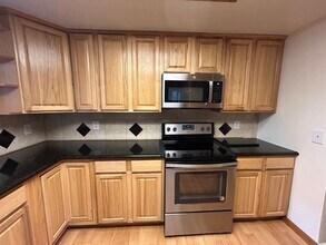 2319 Wyoming Ave in South Lake Tahoe, CA - Building Photo - Building Photo