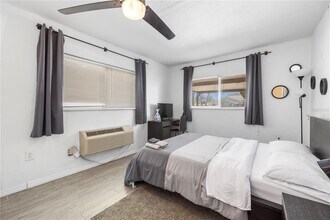 2103 W State St in Tampa, FL - Foto de edificio - Building Photo