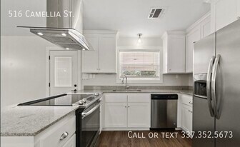 516 Camellia Dr in Lafayette, LA - Building Photo