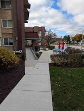 2621 W Pierce St in Milwaukee, WI - Building Photo - Building Photo