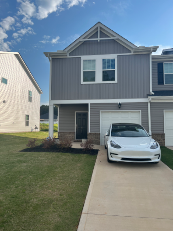 property at 8 Beachley Pl