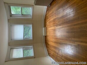 352 Riverway in Boston, MA - Foto de edificio - Building Photo