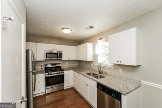 8524 Cedar Creek Ridge in Riverdale, GA - Building Photo - Building Photo