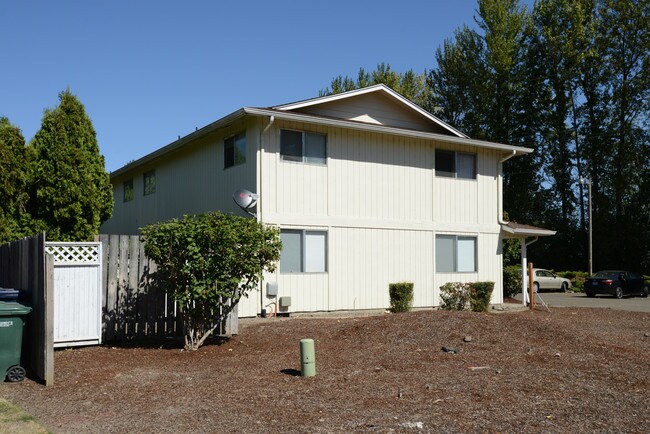 1150-1158 Picture St in Independence, OR - Foto de edificio - Building Photo