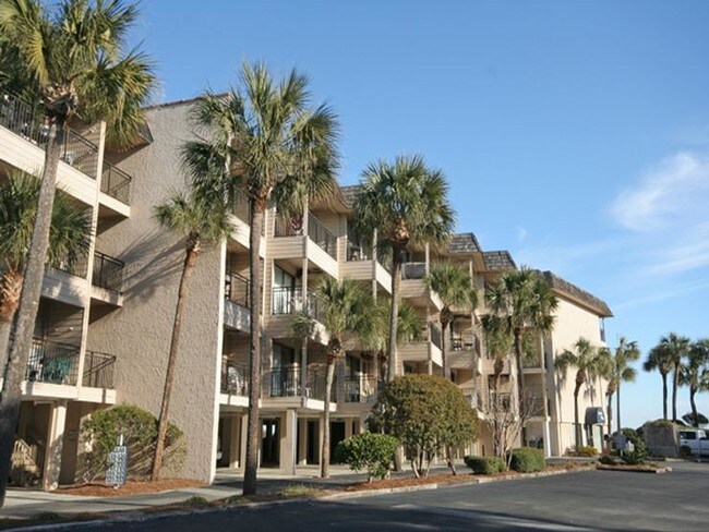 23 S Forest Beach Dr-Unit -#240 in Hilton Head Island, SC - Foto de edificio - Building Photo