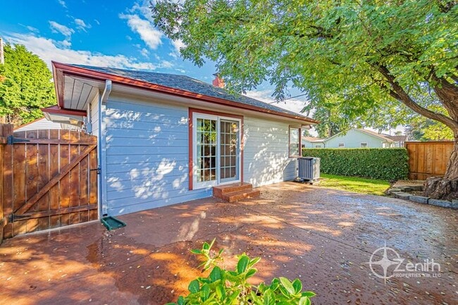 2502 Fairmount Ave in Vancouver, WA - Building Photo - Building Photo