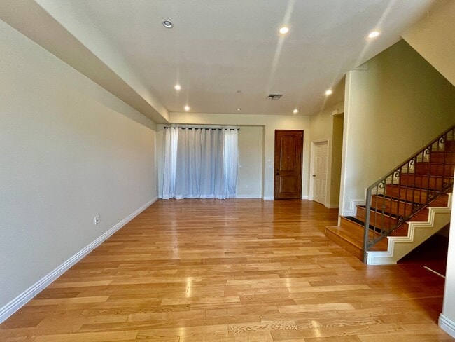 property at 1307 Alexandria Ave