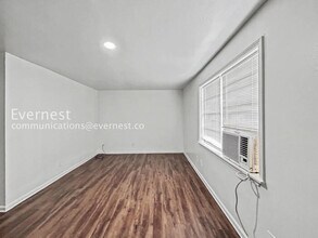 4527 Glade Rd in Forest Park, GA - Building Photo - Building Photo