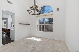 12800 Stevens Dr in Tustin, CA - Building Photo