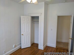 151 Park Dr, Unit 4 in Boston, MA - Building Photo - Building Photo
