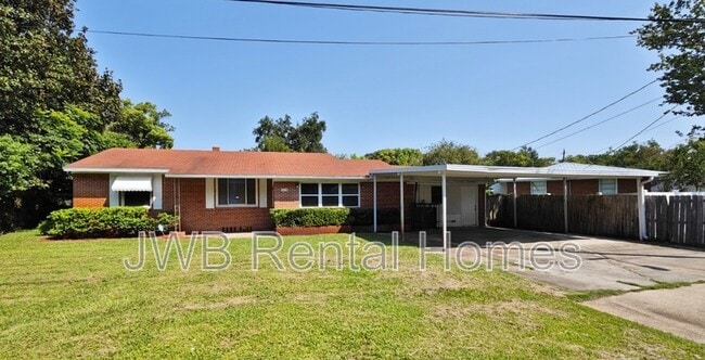 8260 Monmouth Way in Jacksonville, FL - Building Photo - Building Photo