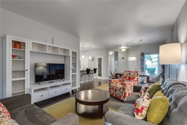 property at 1008 Domnus Ln