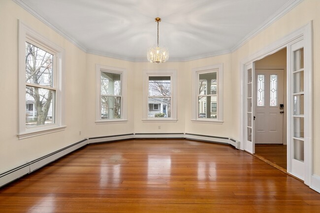 50 Kenwood St, Unit 1 in Brookline, MA - Building Photo - Building Photo