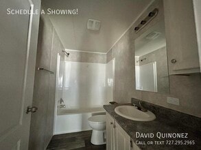 4614 E Old Trail Rd in Columbia City, IN - Foto de edificio - Building Photo