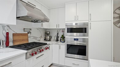 15 Blueberry Ln in Quogue, NY - Building Photo - Building Photo