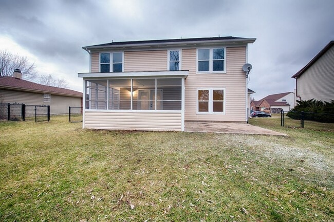 property at 4015 Shadow Pointe Ln