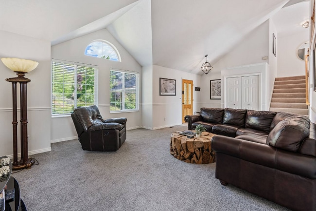 6282 S Heughs Canyon Way in Holladay, UT - Building Photo - Building Photo