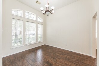 910 Presley Way in Sugar Land, TX - Building Photo - Building Photo