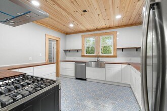 107 S Mulberry St in Statesboro, GA - Foto de edificio - Building Photo