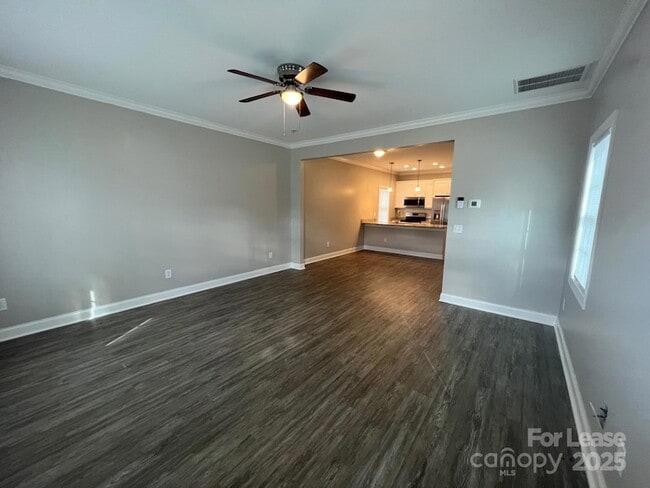 1086 20th St NE in Hickory, NC - Building Photo - Building Photo