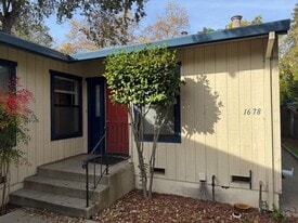 1678 E St in Napa, CA - Building Photo