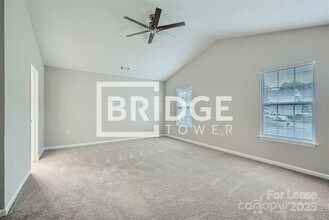 2100 Cranberry Woods Ct in Charlotte, NC - Building Photo - Building Photo