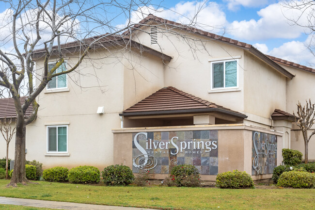 Silver Springs Rental Homes I & II in Fresno, CA - Foto de edificio - Building Photo