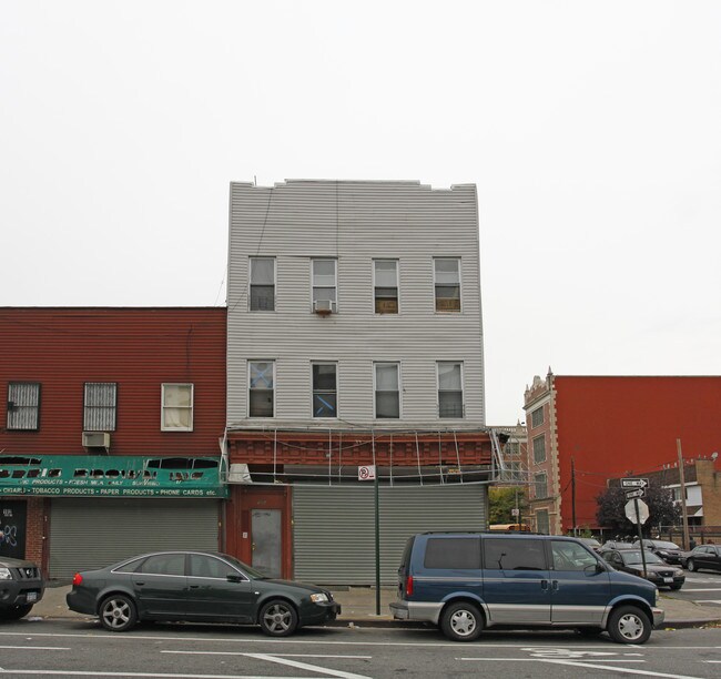 180 Throop Ave in Brooklyn, NY - Building Photo - Building Photo