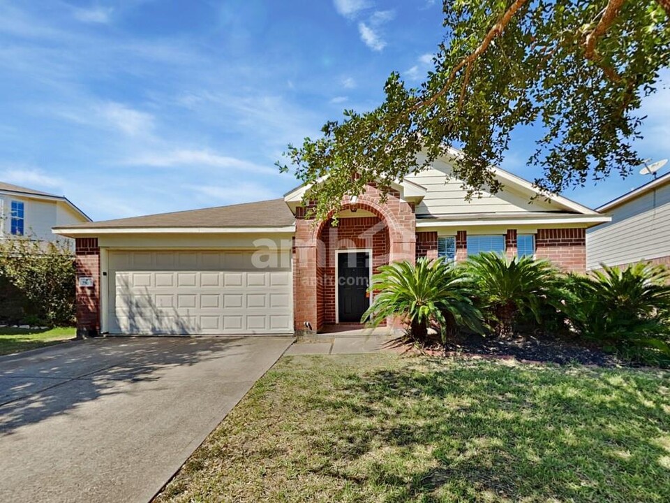 25011 Silent Meadow Ct in Tomball, TX - Building Photo