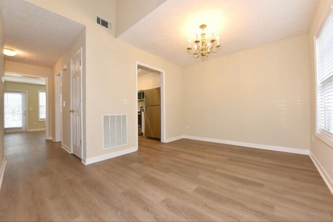 2428 E University Dr in Auburn, AL - Building Photo - Building Photo