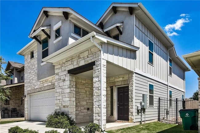 1218 Falconer Wy in Austin, TX - Building Photo - Building Photo