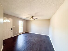 2007 Windroe Dr in Clarksville, TN - Building Photo - Building Photo