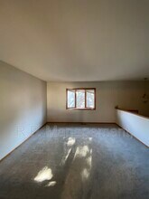 1425 Meadowmoor Dr NE in Fridley, MN - Building Photo - Building Photo