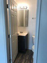 2106 E Chelten Ave in Philadelphia, PA - Building Photo - Building Photo