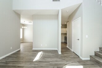 1750 W Union Hills Dr in Phoenix, AZ - Building Photo - Building Photo